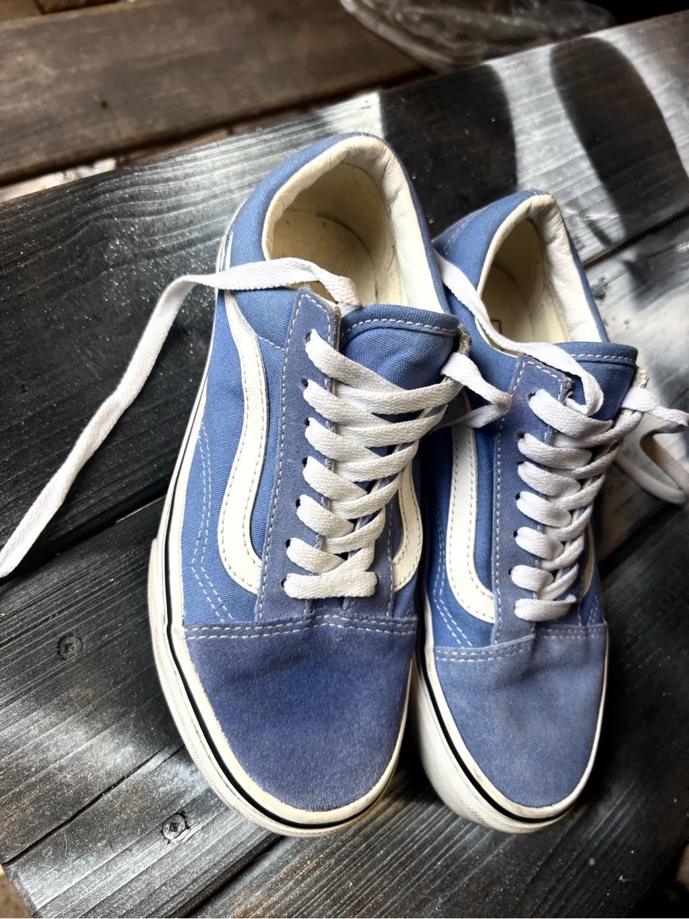 Blue Vans Old Skool sneakers with white side stripe, size US 6.5 womena - Picture 2 of 9